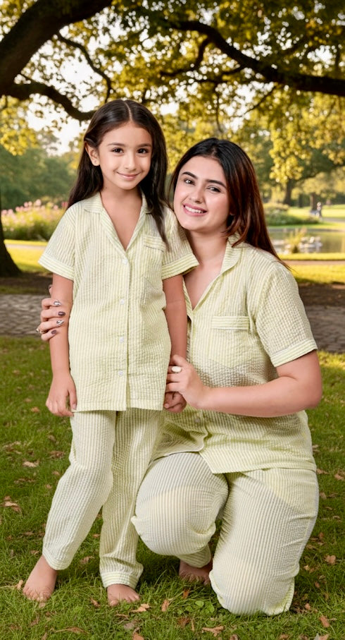 Lime Whisper Twinning Set