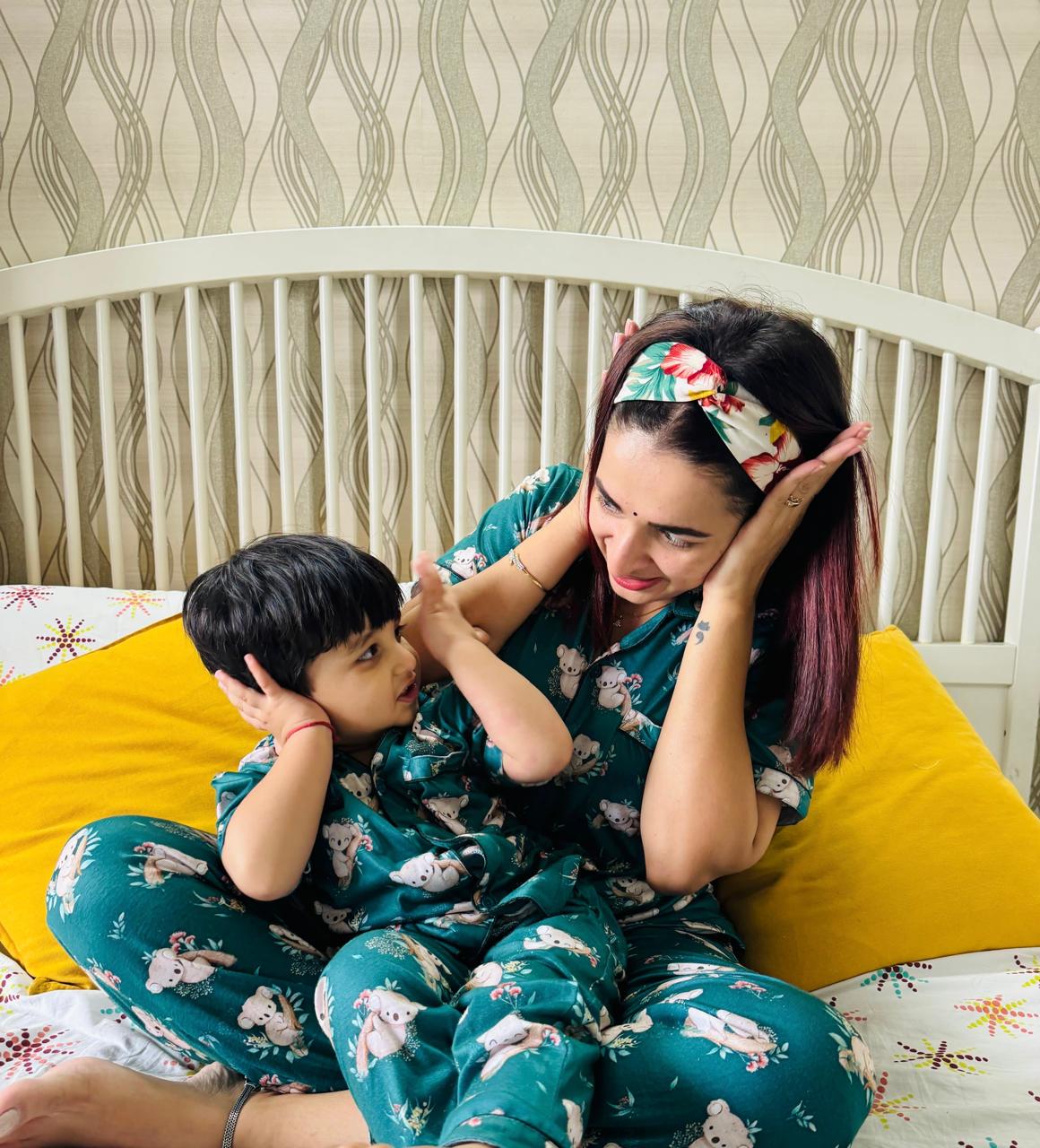 Koality Hugs Twinning Set - BabyAmour